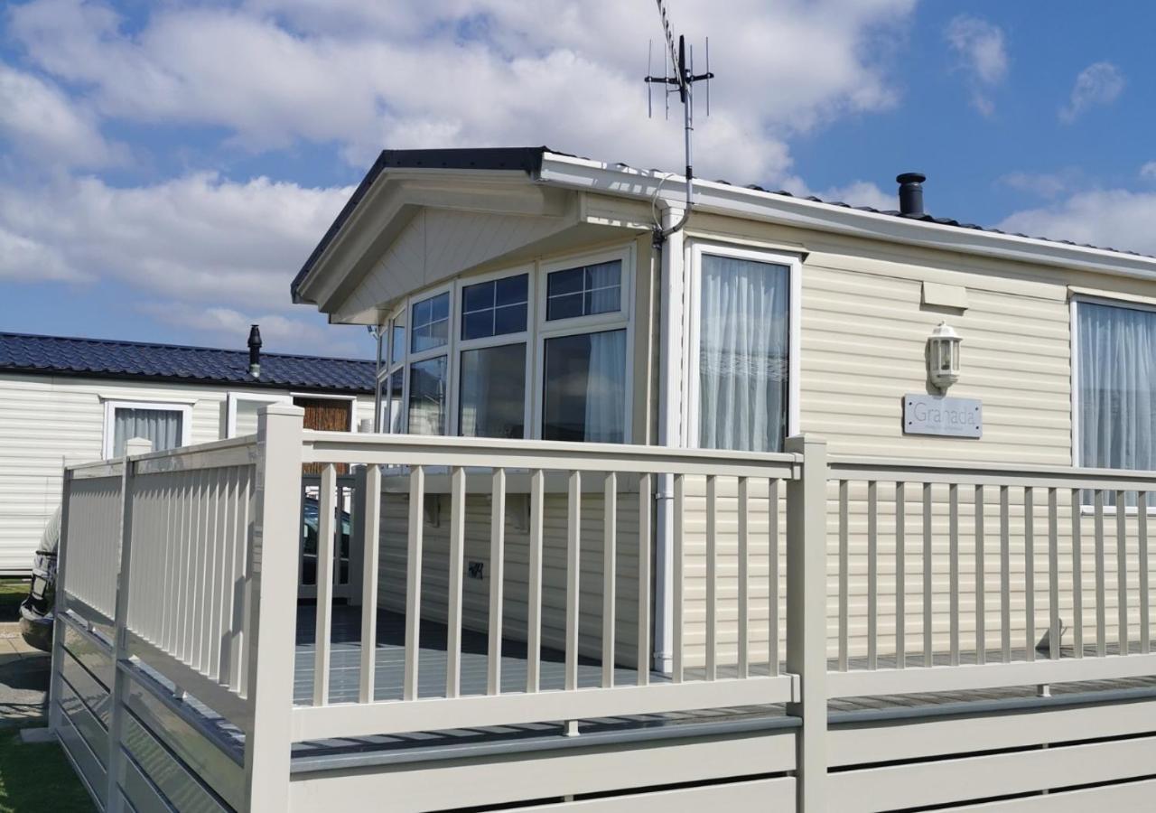 Tranquil 6 Berth Luxury Holiday Home Chichester Exteriér fotografie