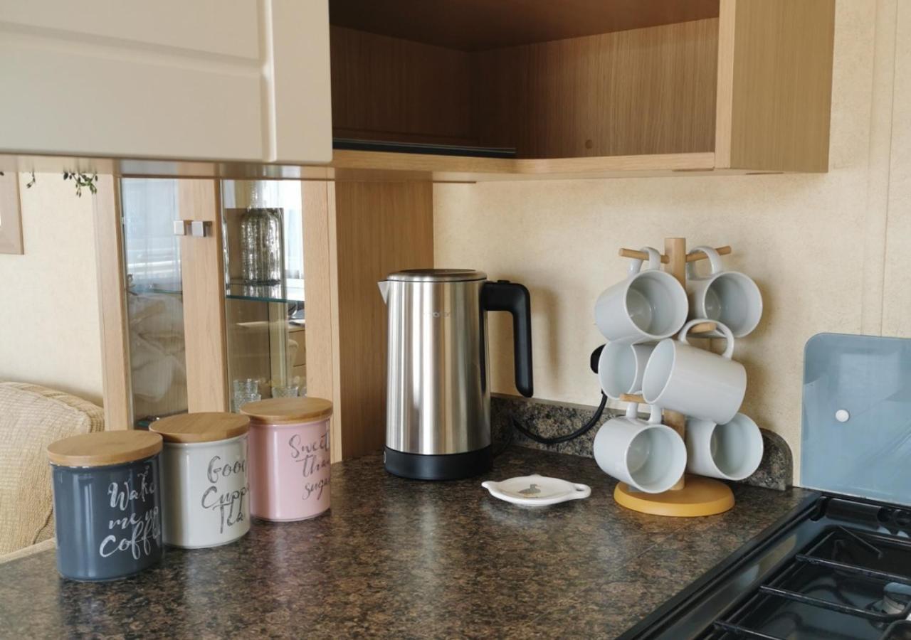 Tranquil 6 Berth Luxury Holiday Home Chichester Exteriér fotografie
